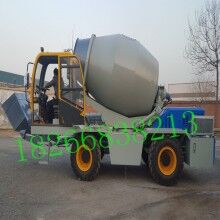 江西新余自動上水上料攪拌車自動維水泥護(hù)攪拌車